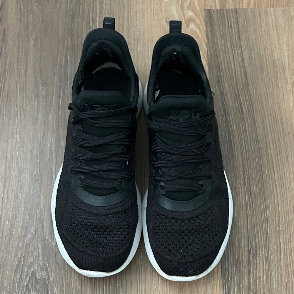 APL Sneakers
